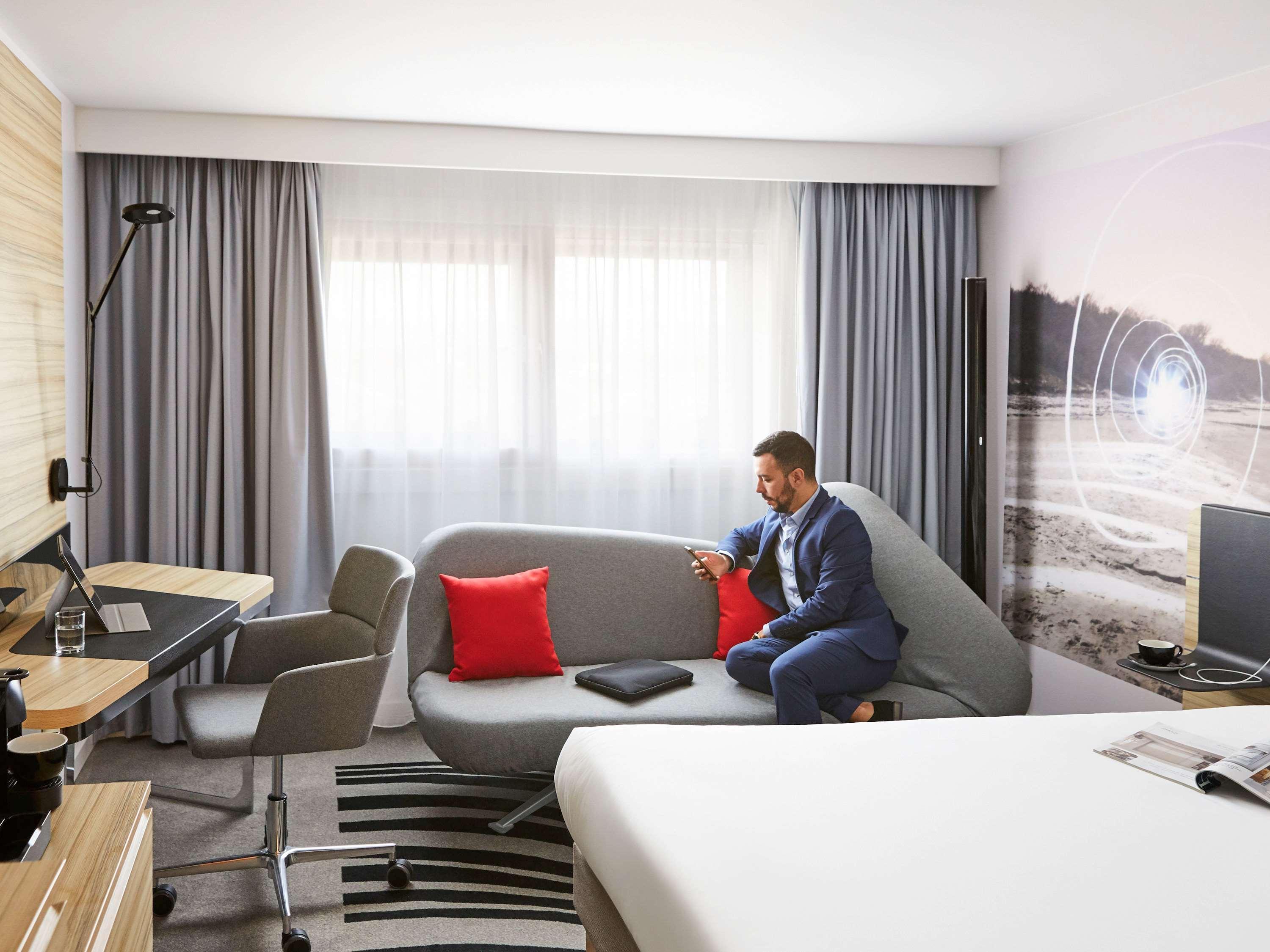 Novotel Birmingham Airport Terminal Building - Nec Bickenhill Bagian luar foto
