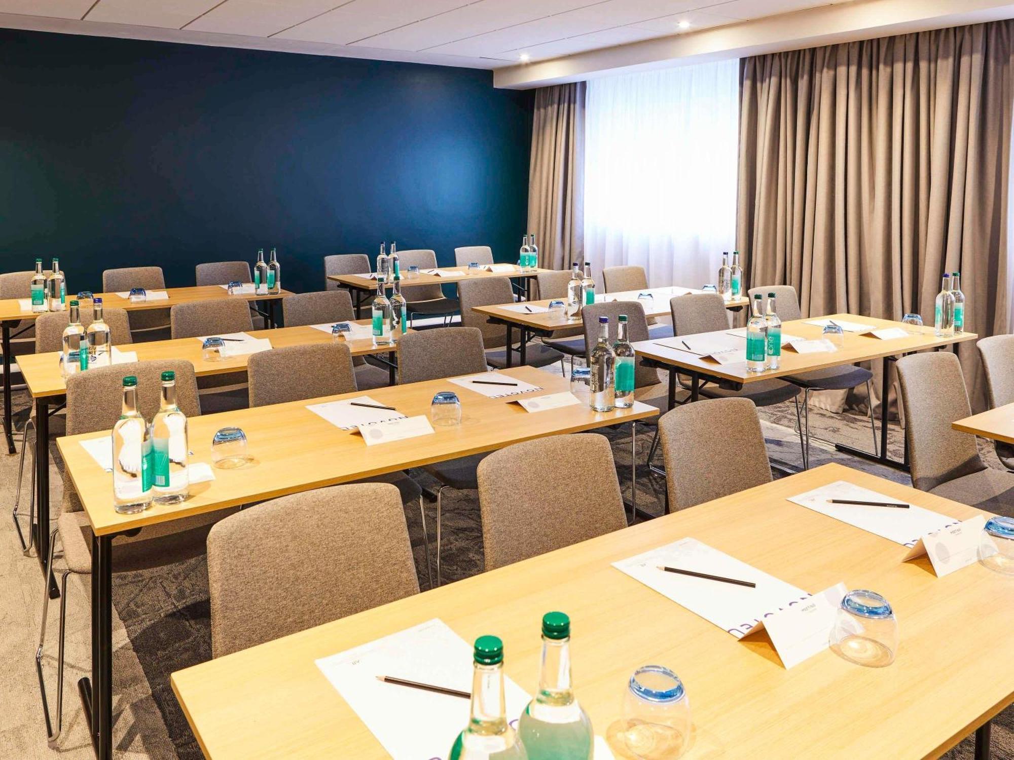 Novotel Birmingham Airport Terminal Building - Nec Bickenhill Bagian luar foto