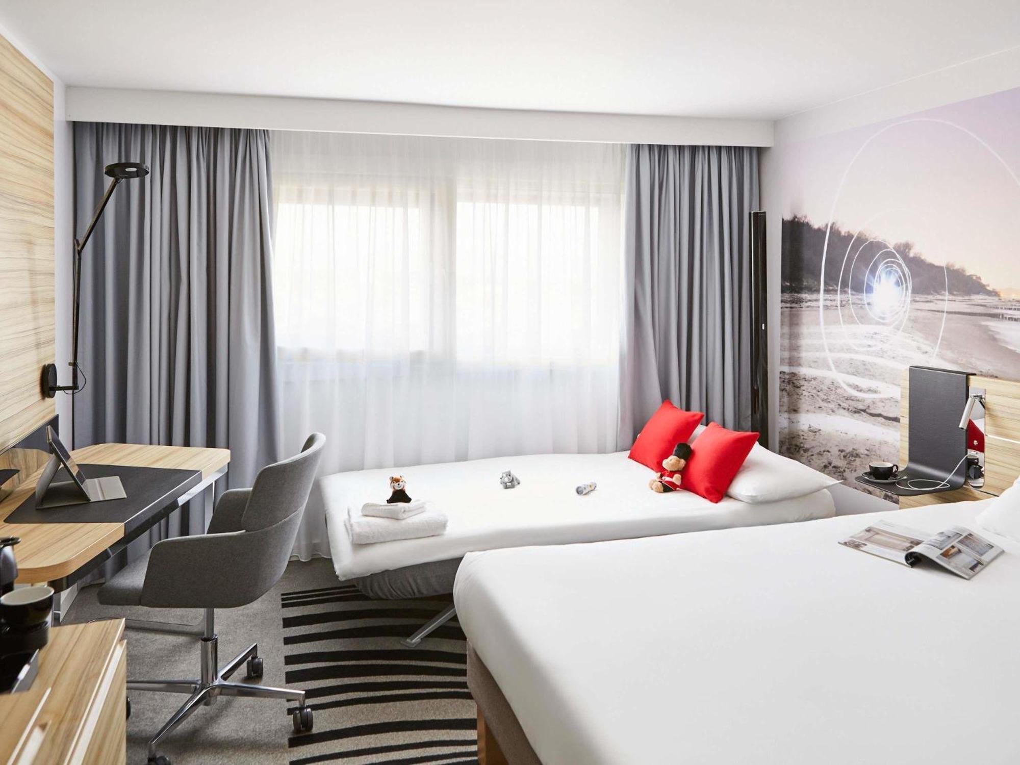 Novotel Birmingham Airport Terminal Building - Nec Bickenhill Bagian luar foto